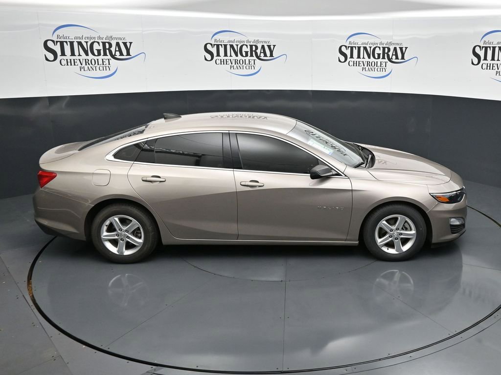 Used 2022 Chevrolet Malibu LS image 16