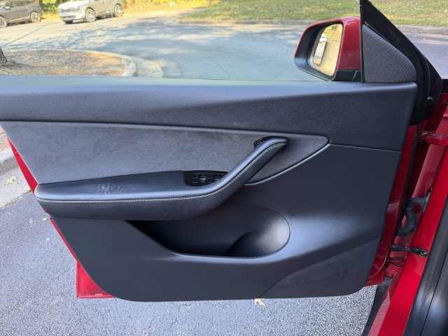 Used 2020 Tesla Model Y Long Range AWD/4WD image 9