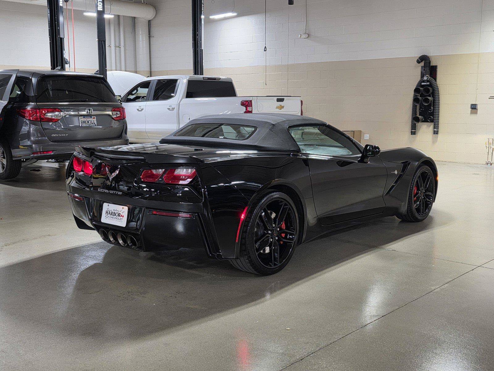 Used 2016 Chevrolet Corvette Stingray Convertible w/ 3LT Preferred Equipment Group RWD image 7