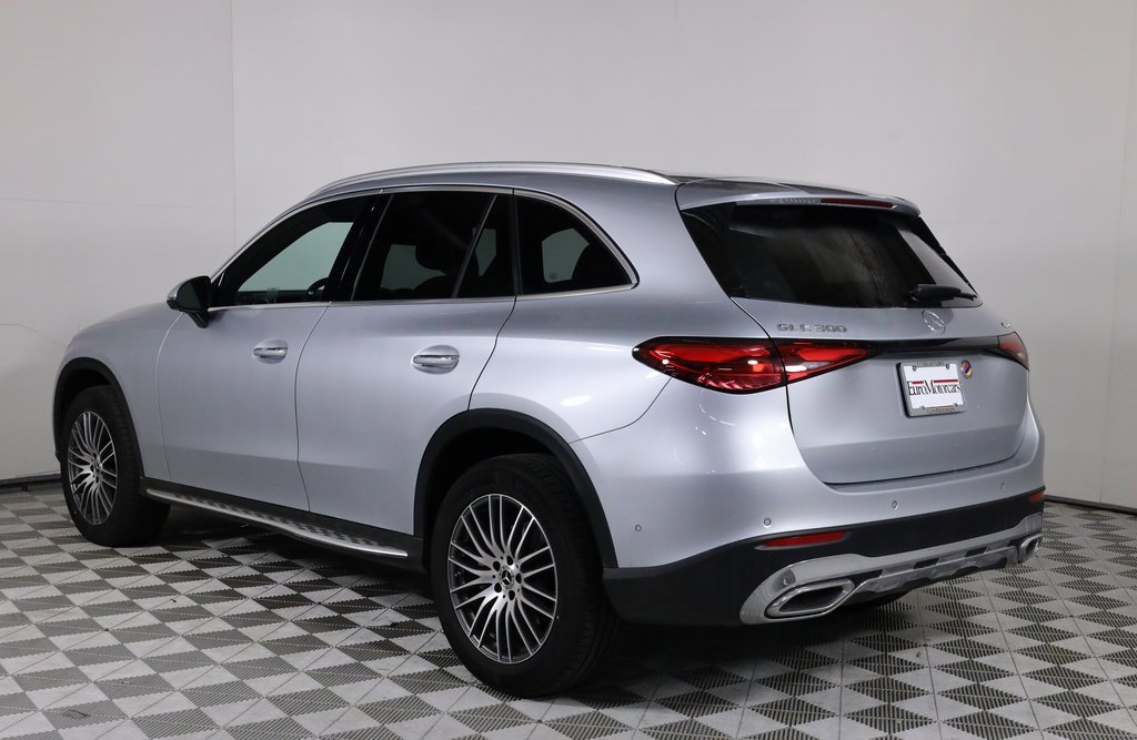 Certified 2026 Mercedes-Benz GLC 300 4MATIC image 4