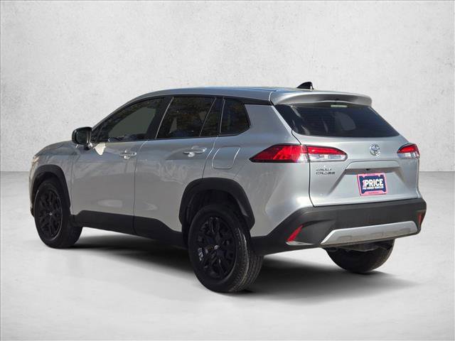 Used 2024 Toyota Corolla Cross L image 8
