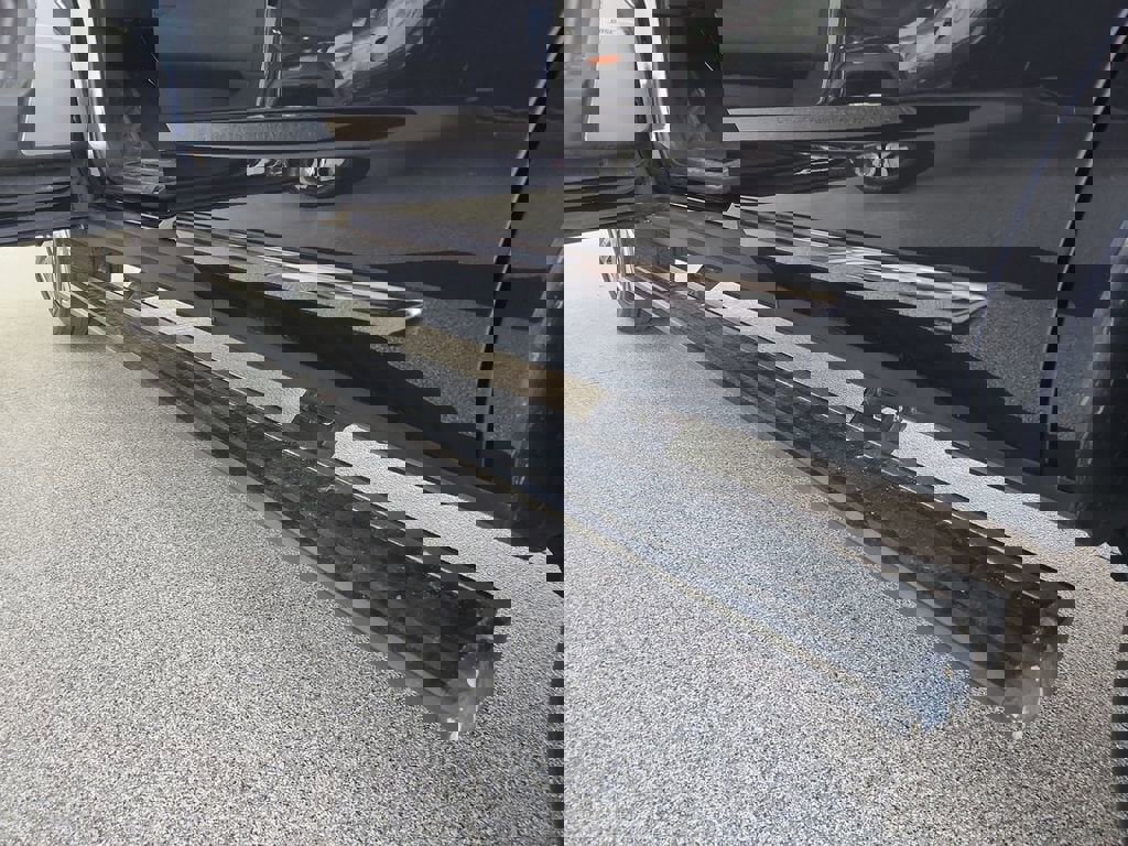 Certified 2025 GMC Yukon Denali Ultimate AWD/4WD image 35