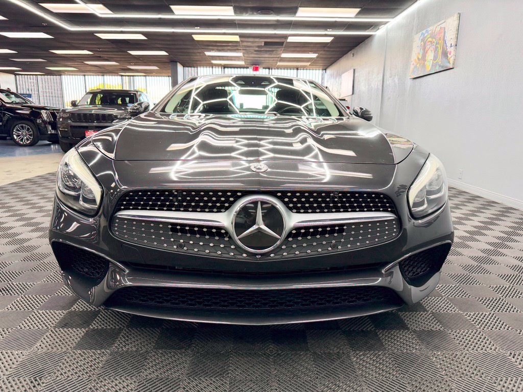 Used 2020 Mercedes-Benz SL 550 image 4