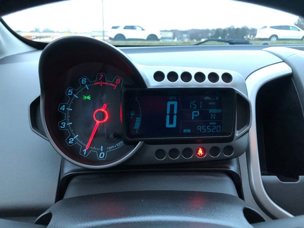 Used 2015 Chevrolet Sonic LT image 15