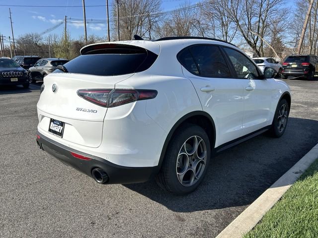 New 2026 Alfa Romeo Stelvio Sprint AWD/4WD image 8