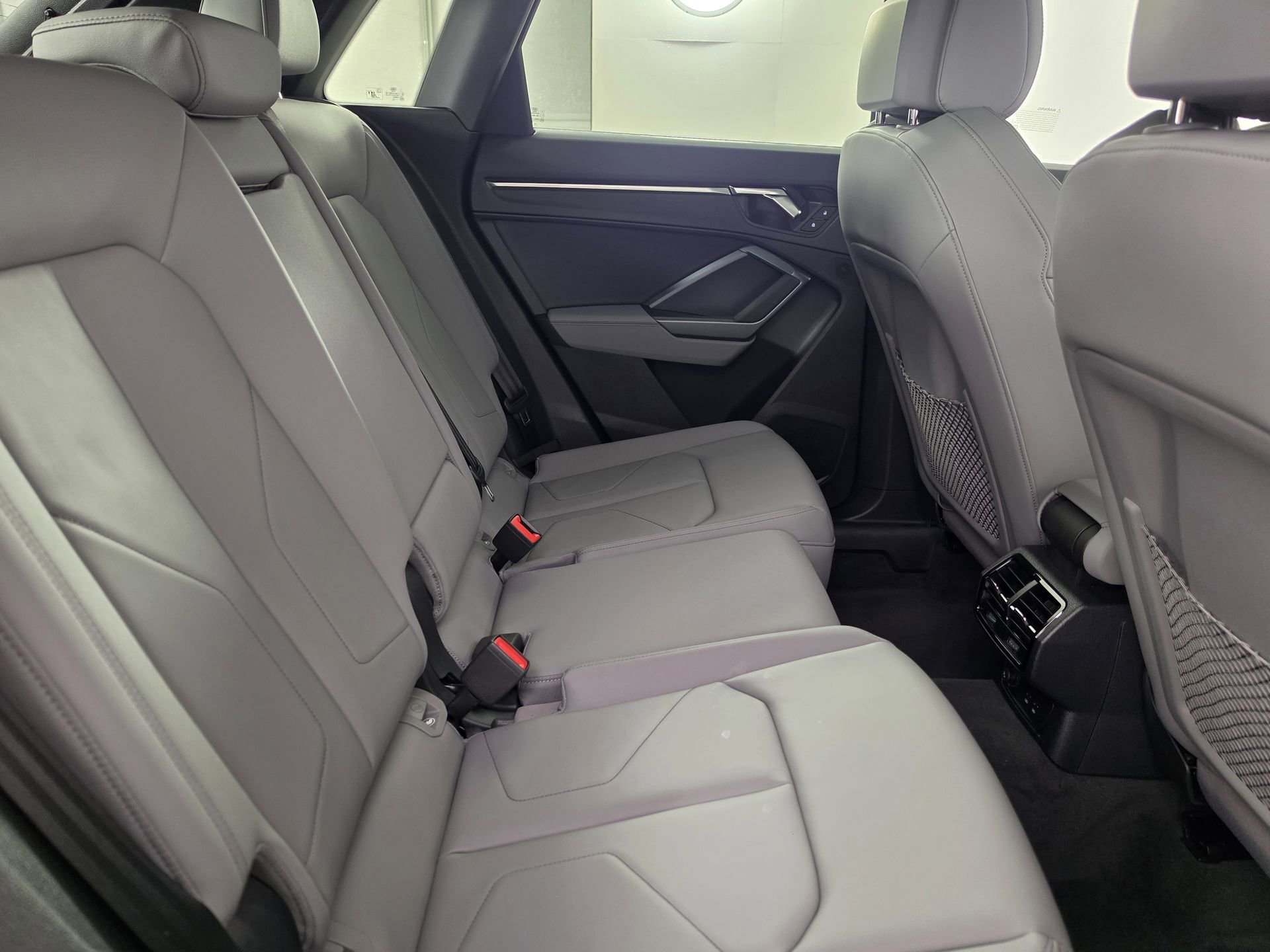Certified 2025 Audi Q3 2.0T Premium w/ Convenience Package AWD/4WD image 46