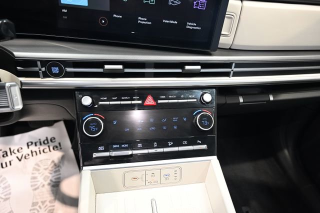 Used 2025 Hyundai Santa Fe SEL image 18