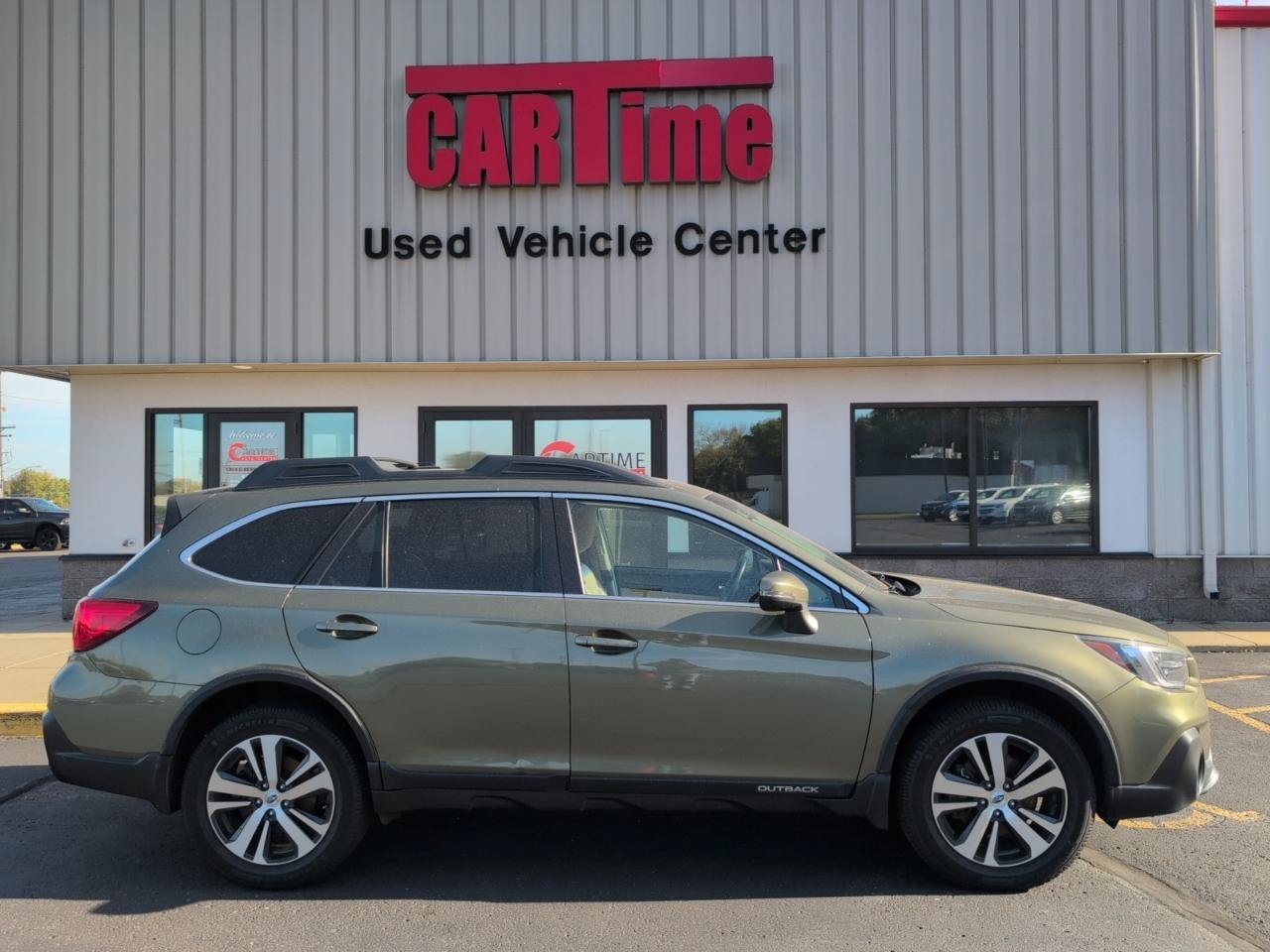 Used 2019 Subaru Outback 2.5i Limited w/ Protection Package #1 AWD/4WD image 1