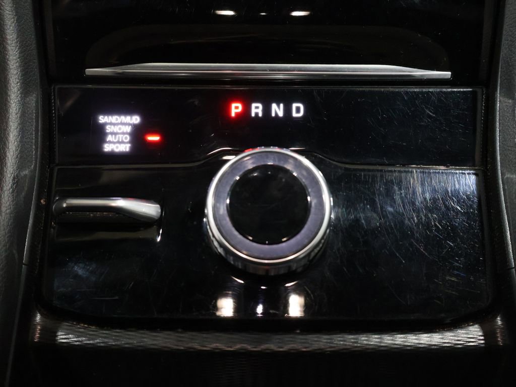 Used 2024 Jeep Grand Cherokee L Limited w/ Luxury Tech Group II image 37