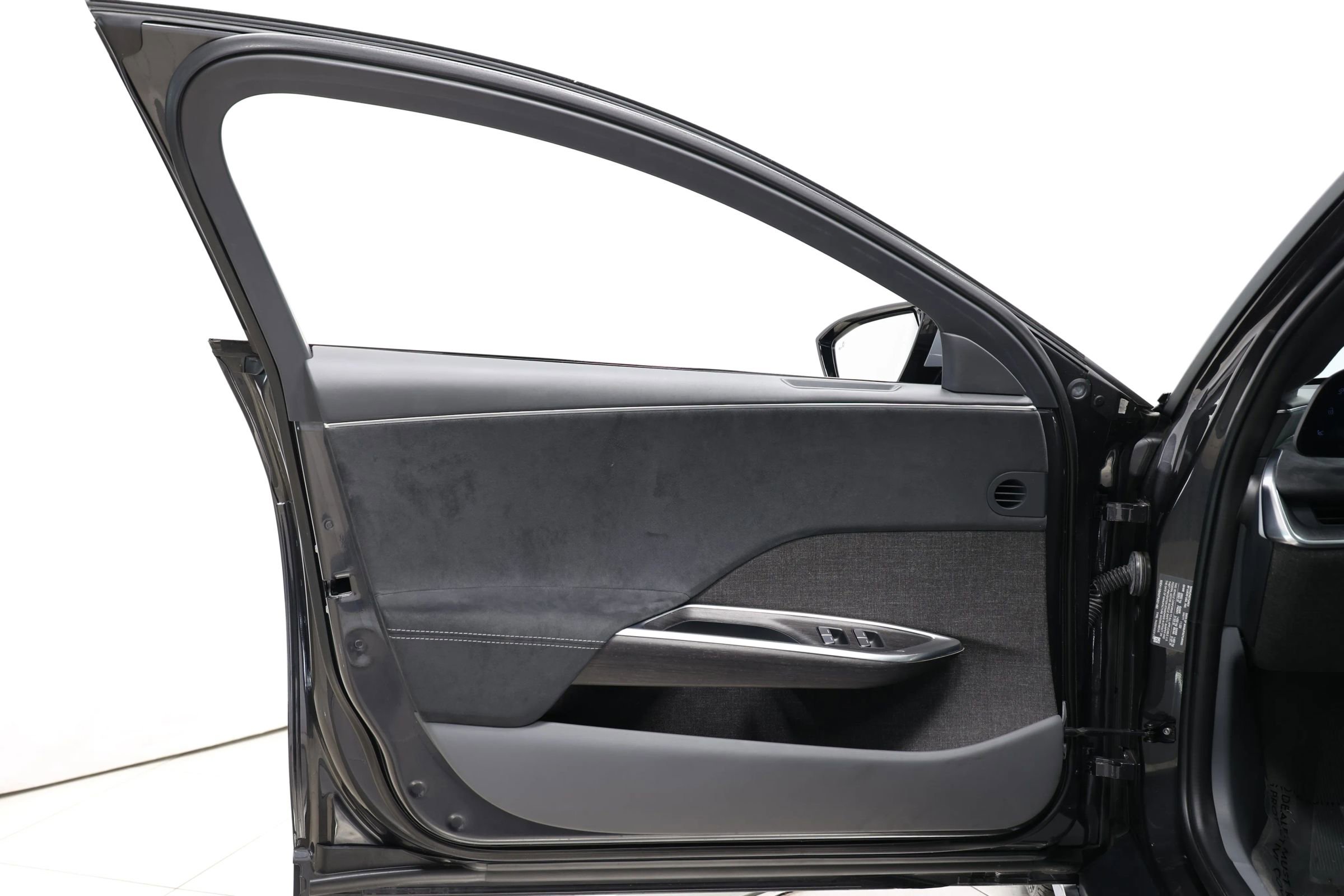 Used 2023 Lucid Air Grand Touring image 10