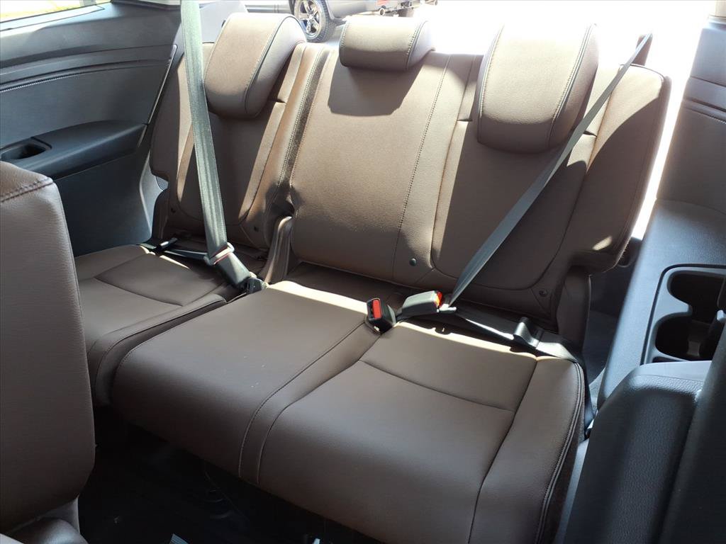 New 2026 Honda Odyssey Touring image 10