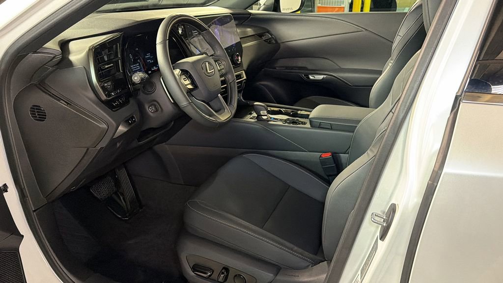 Used 2025 Lexus RX 350 Premium image 22