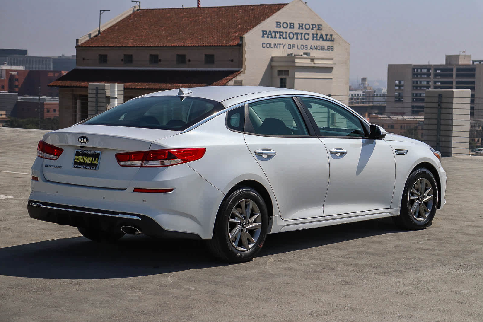 Used 2019 Kia Optima LX image 4