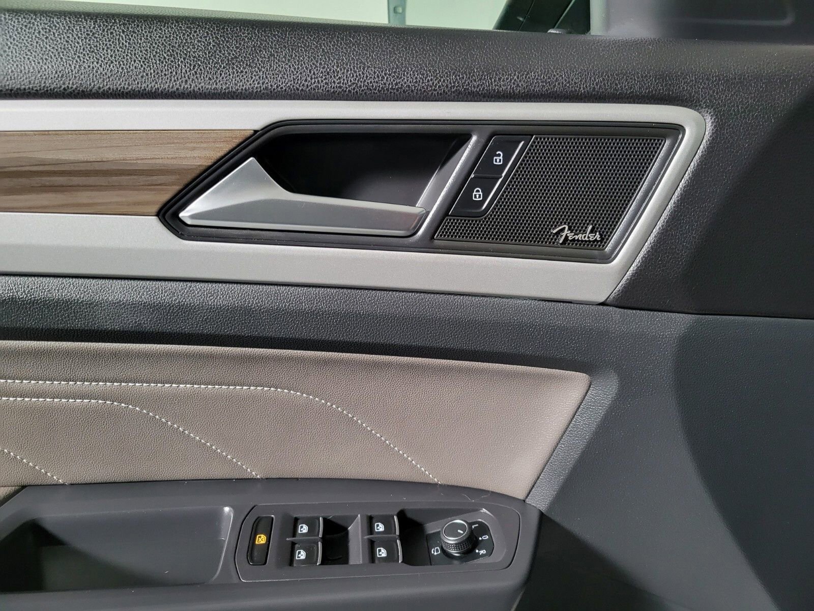 Used 2021 Volkswagen Atlas SEL Premium image 35