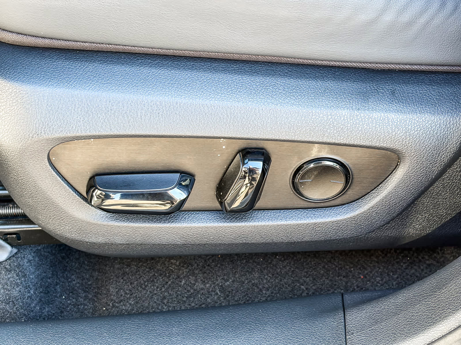 Certified 2023 Lexus RX 350 Premium Plus w/ Cold Area Package image 21