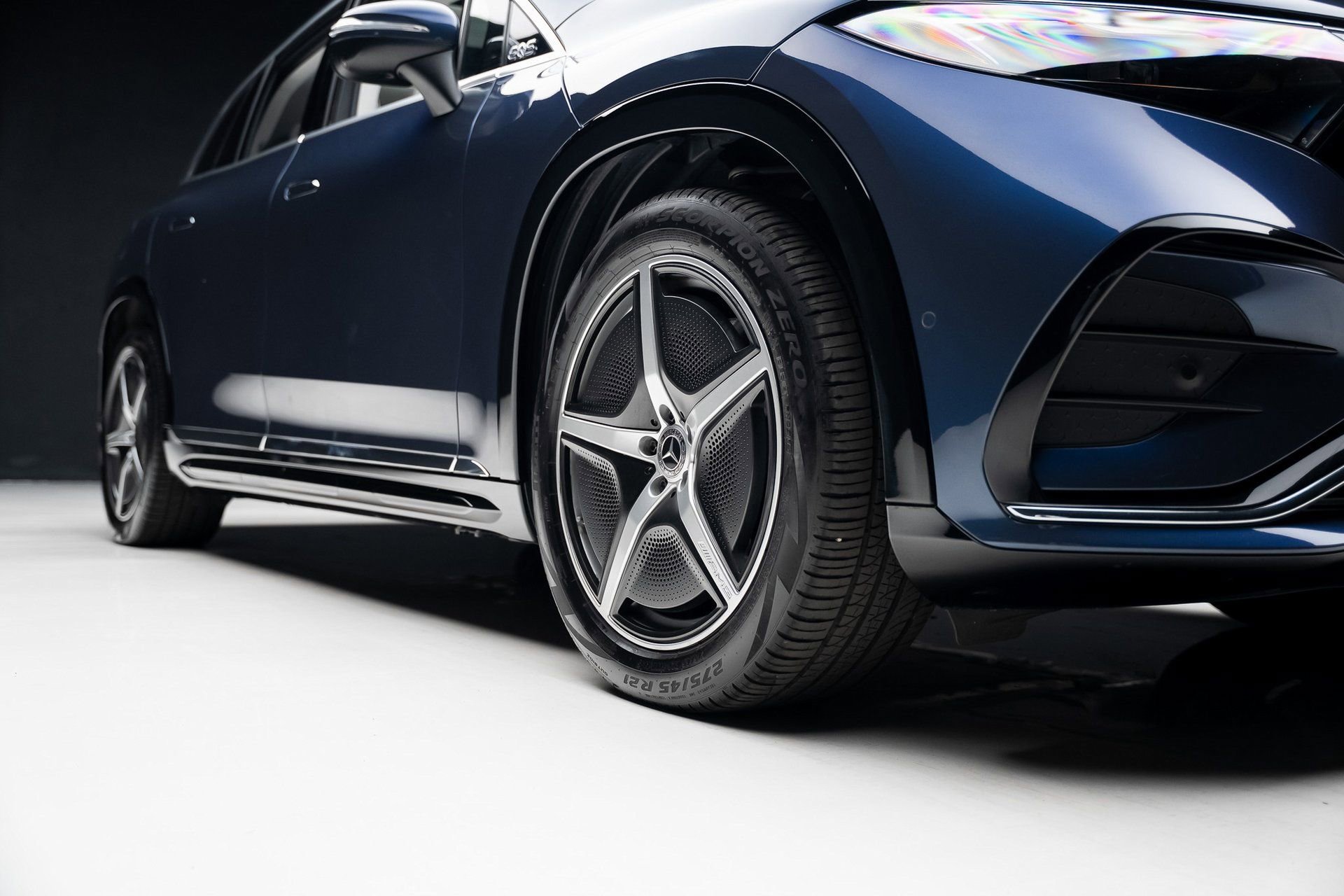 Used 2023 Mercedes-Benz EQS 450+ 4MATIC SUV w/ AMG Line Exterior Package image 74