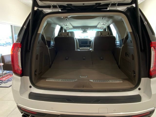 Used 2024 GMC Yukon Denali w/ Max Trailering Package AWD/4WD image 9