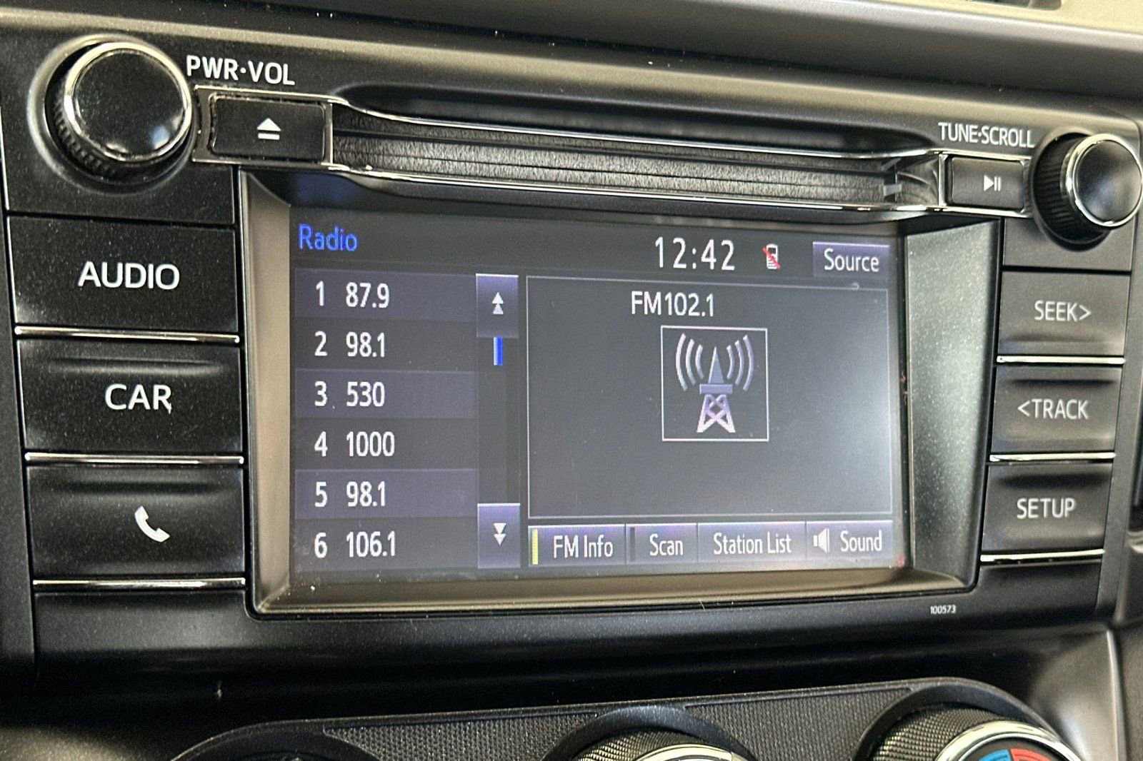 Used 2017 Toyota RAV4 LE w/ All Weather Liner Package FWD image 18
