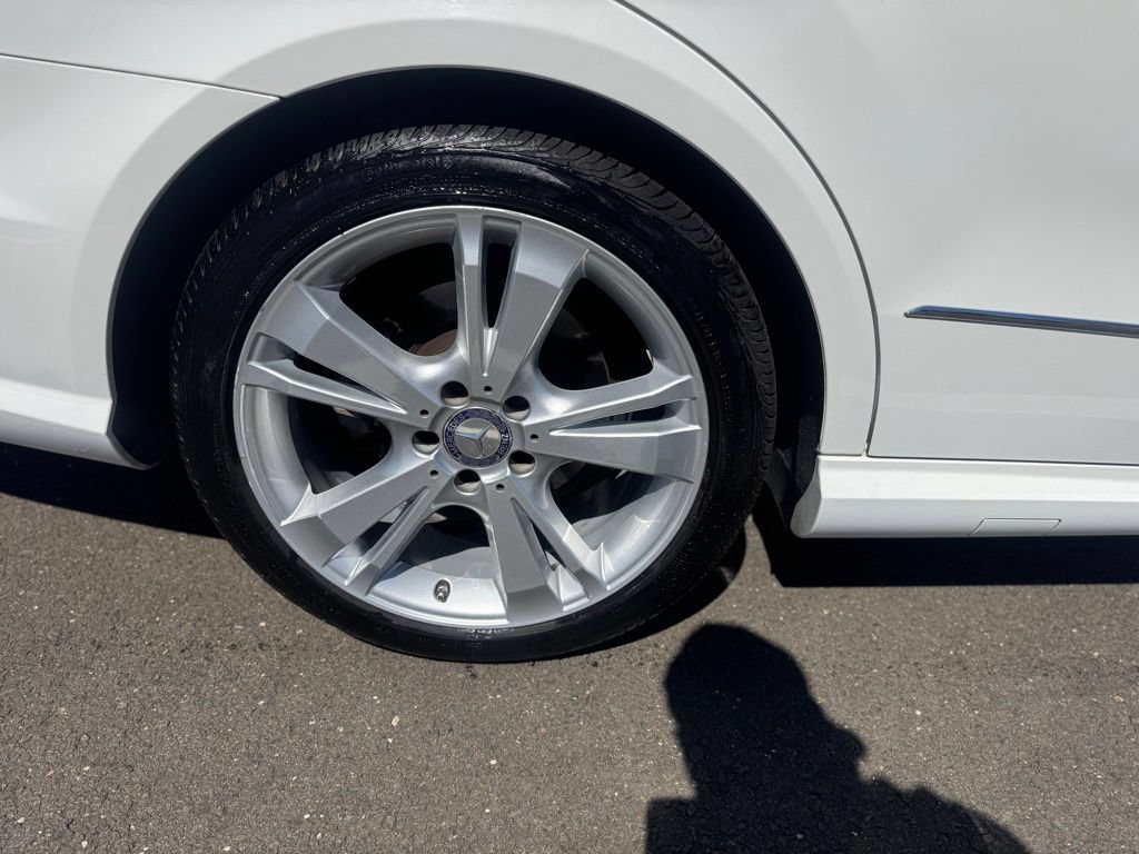 Used 2013 Mercedes-Benz E 350 Sedan image 15