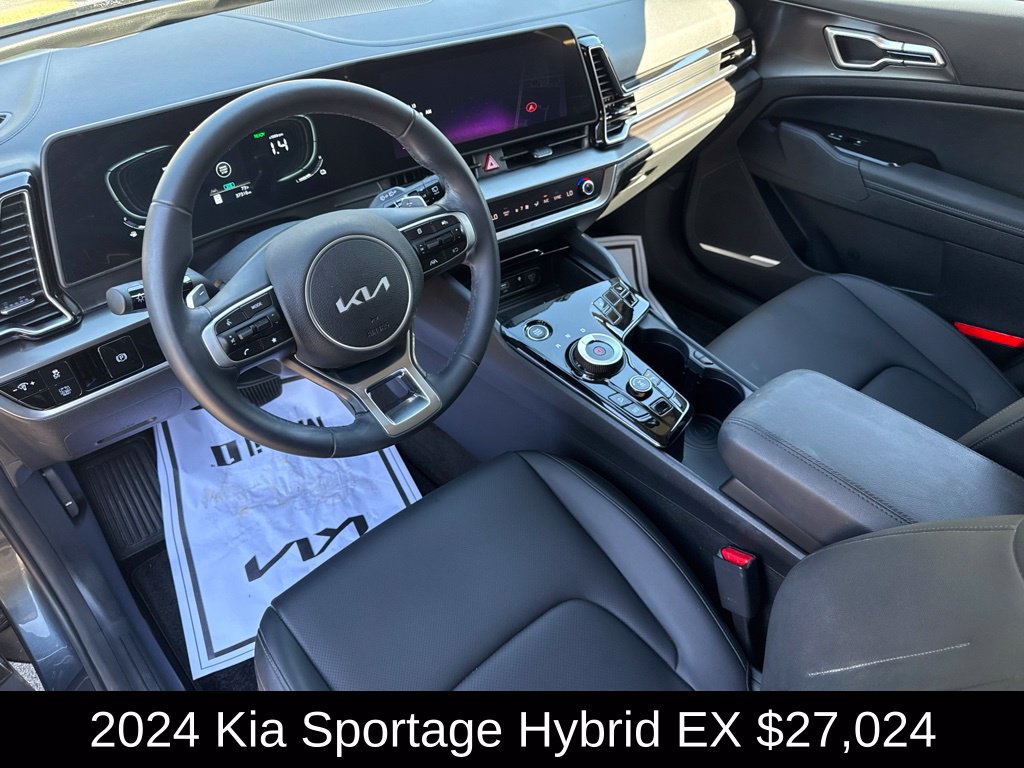 Used 2024 Kia Sportage EX AWD/4WD image 10