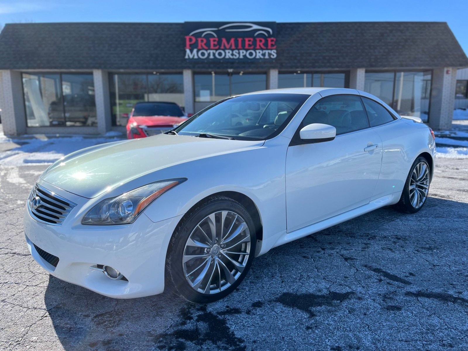 Used 2011 INFINITI G37 w/ Premium Pkg image 1
