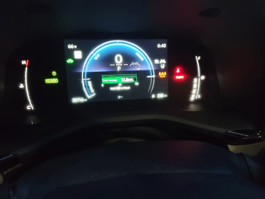 Used 2025 Toyota Camry LE FWD image 8