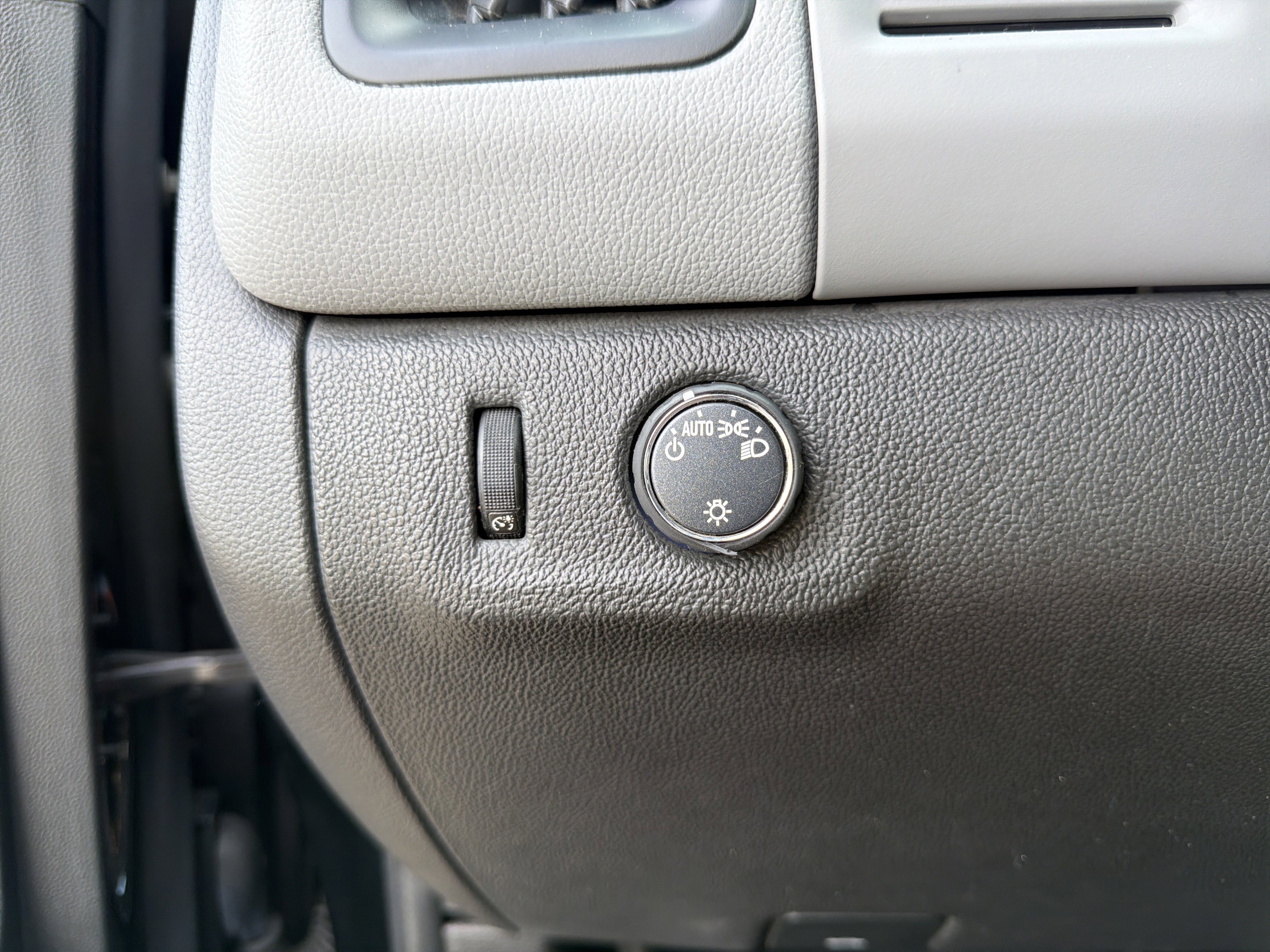 Used 2021 Chevrolet Colorado W/T image 24