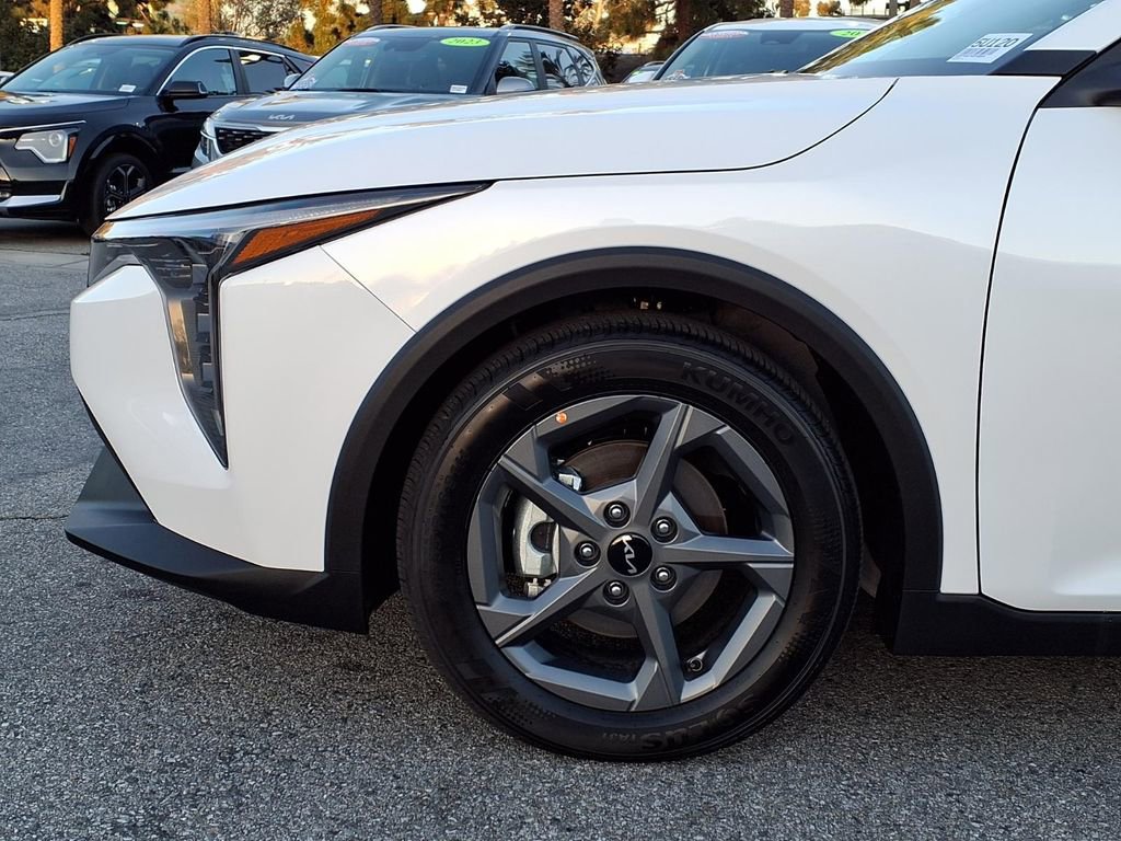 Used 2025 Kia K4 LXS image 8