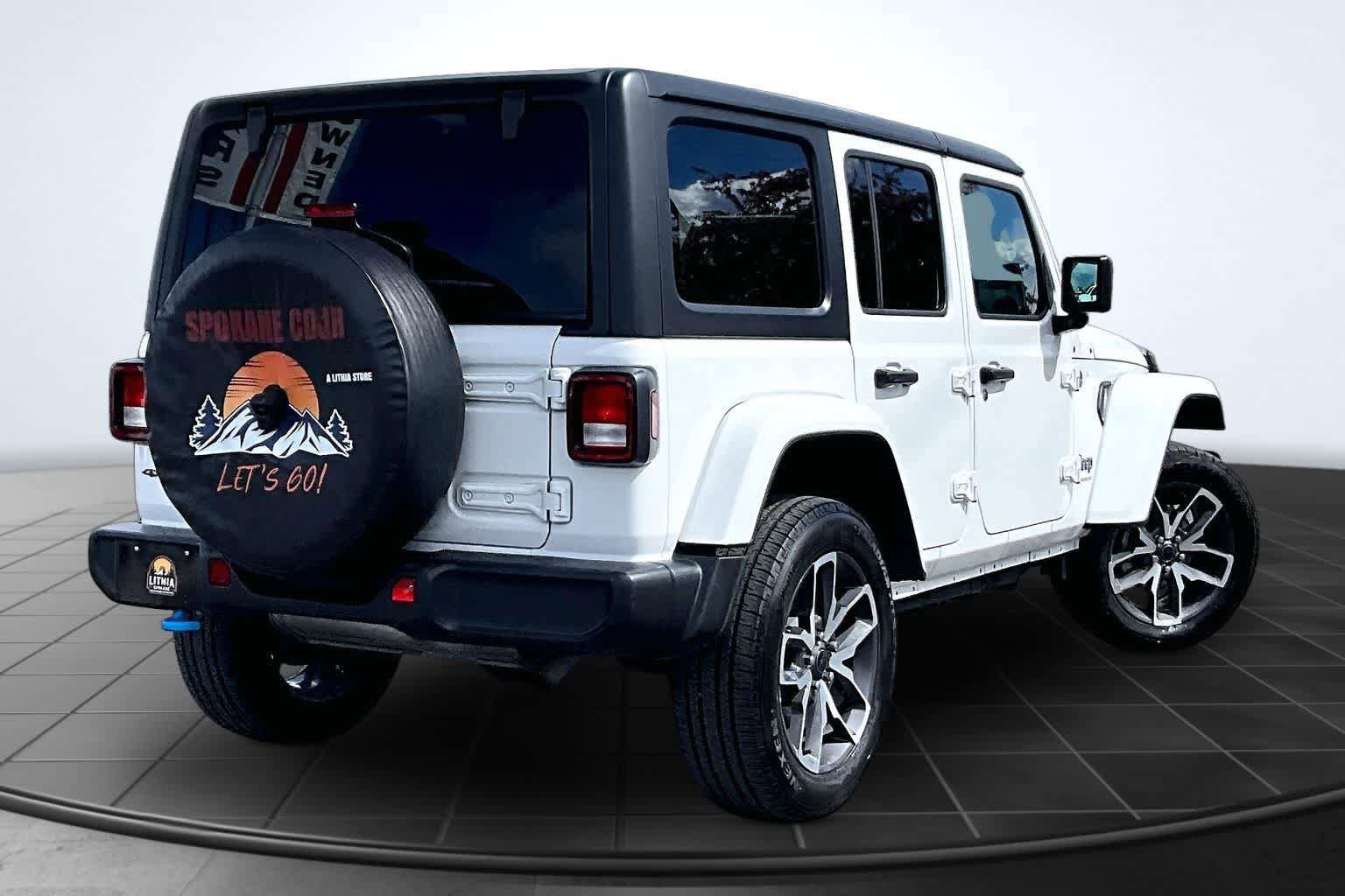 Used 2024 Jeep Wrangler Unlimited AWD/4WD image 23
