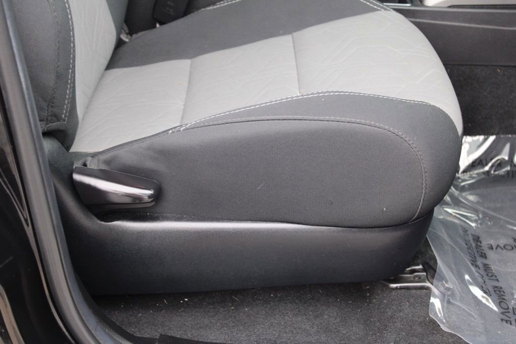 Used 2022 Toyota Tacoma TRD Off-Road image 19