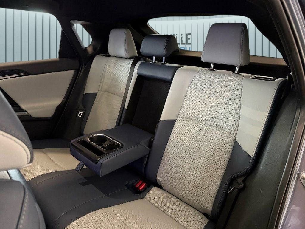 Certified 2023 Subaru Solterra AWD image 22