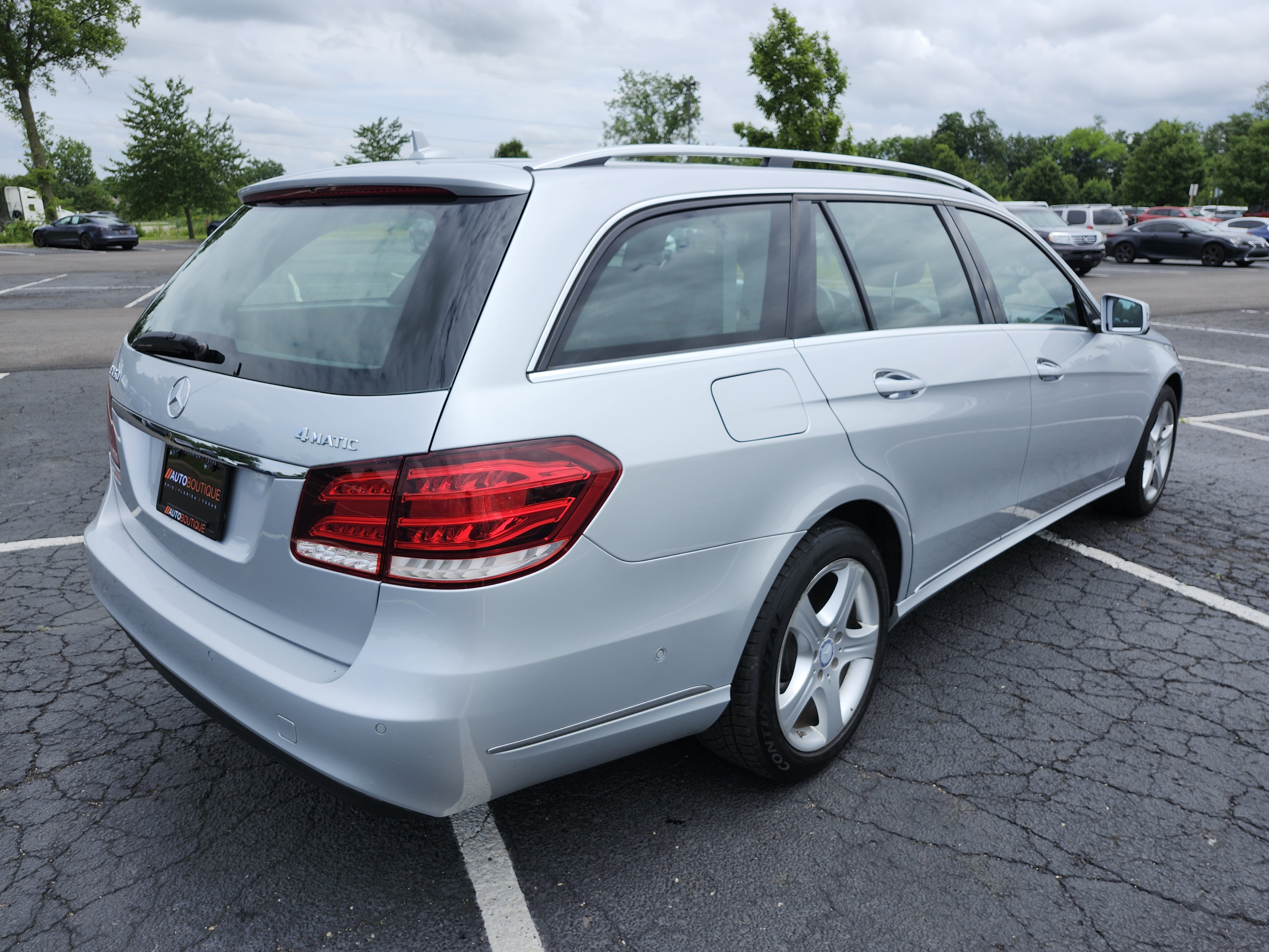 Used 2014 Mercedes-Benz E 350 4MATIC Wagon image 16