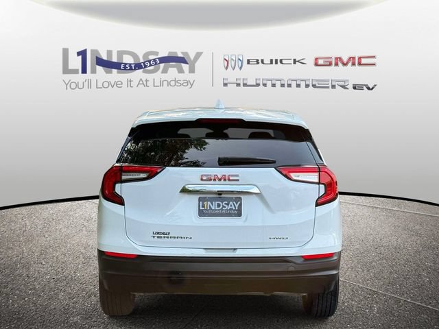 Certified 2023 GMC Terrain SLE w/ LPO, Floor Liner Package AWD/4WD image 4