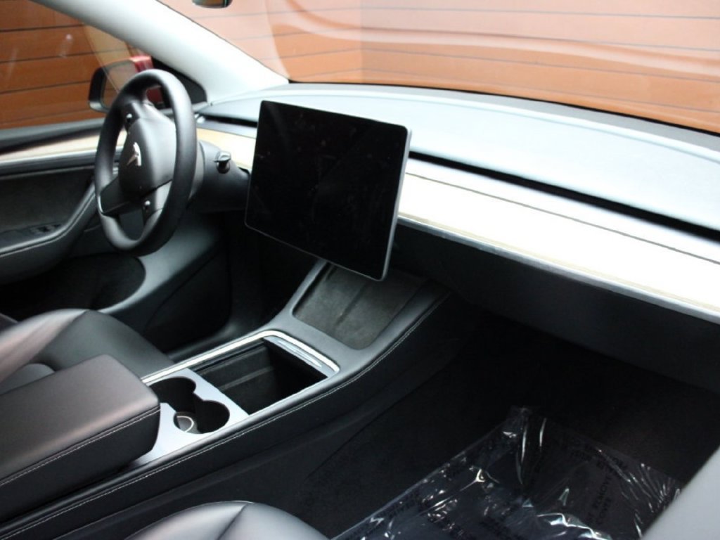 Used 2023 Tesla Model Y Long Range AWD/4WD image 7