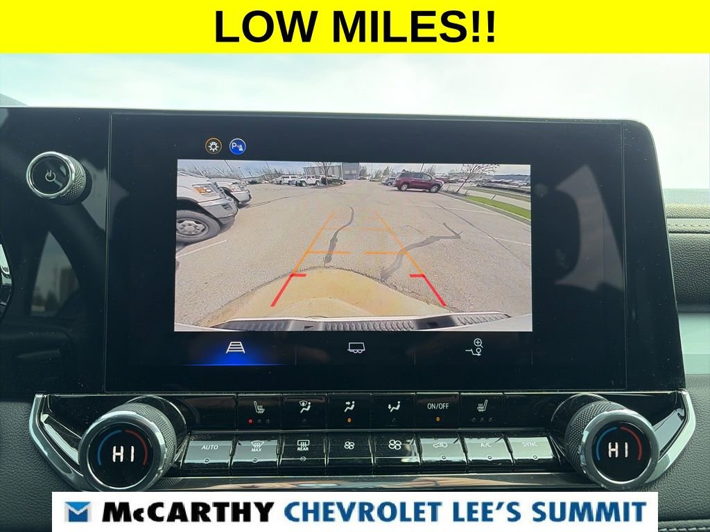 Used 2025 Chevrolet Colorado LT image 11