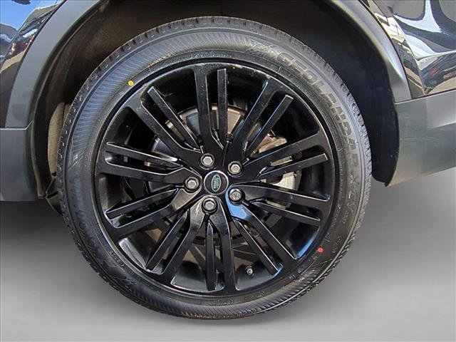 Used 2018 Land Rover Discovery HSE Luxury image 15