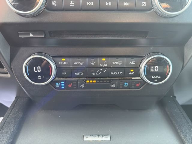 Used 2018 Ford Expedition Max XLT w/ Equipment Group 202A AWD/4WD image 19