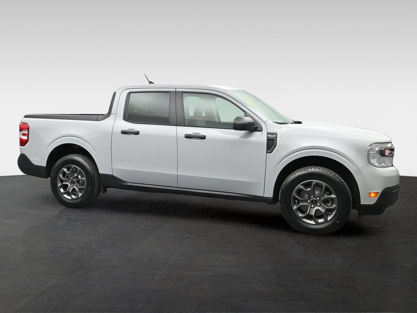 Used 2024 Ford Maverick XLT w/ Equipment Group 300A Standard AWD/4WD image 5