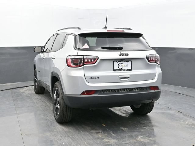 New 2025 Jeep Compass Latitude w/ Convenience Group AWD/4WD image 4