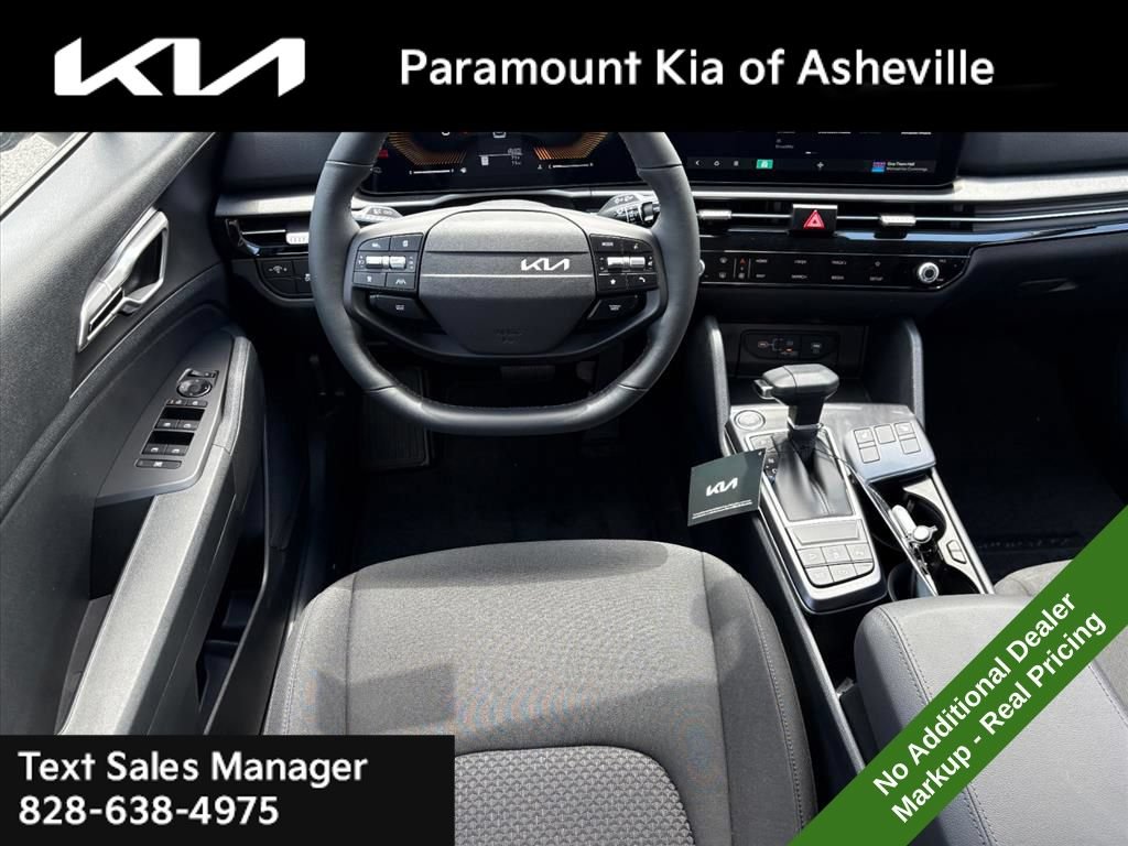 New 2026 Kia Sportage LX w/ LX Convenience Package AWD/4WD image 24