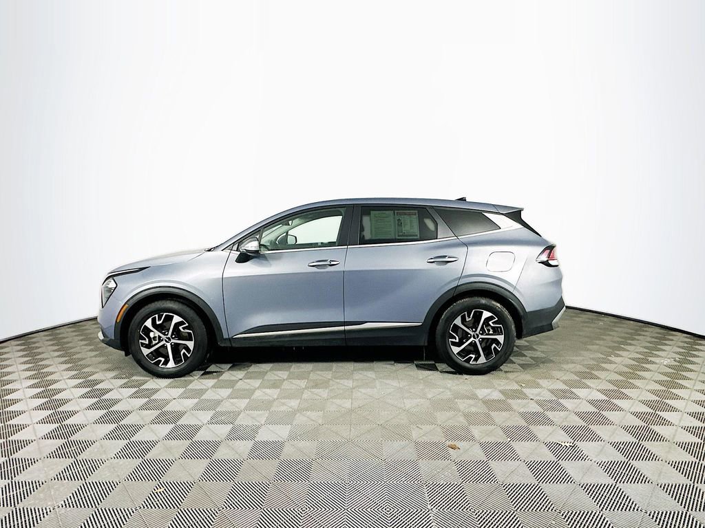 Used 2023 Kia Sportage EX image 6