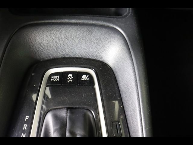 Used 2025 Toyota Corolla LE image 35