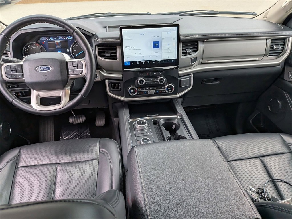 Used 2024 Ford Expedition XLT image 23