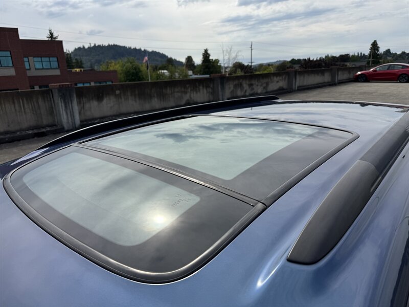 Used 2005 Subaru Legacy 2.5GT Limited AWD/4WD image 11