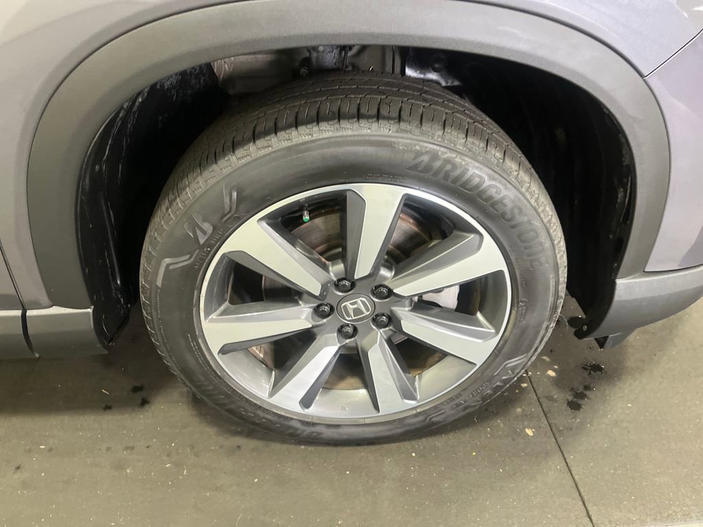 Used 2023 Honda Pilot Elite image 12
