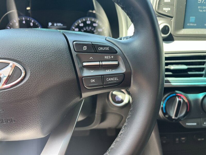 Used 2021 Hyundai Kona SEL AWD/4WD image 29