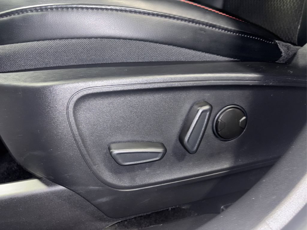Certified 2025 Ford Escape ST-Line AWD/4WD image 28