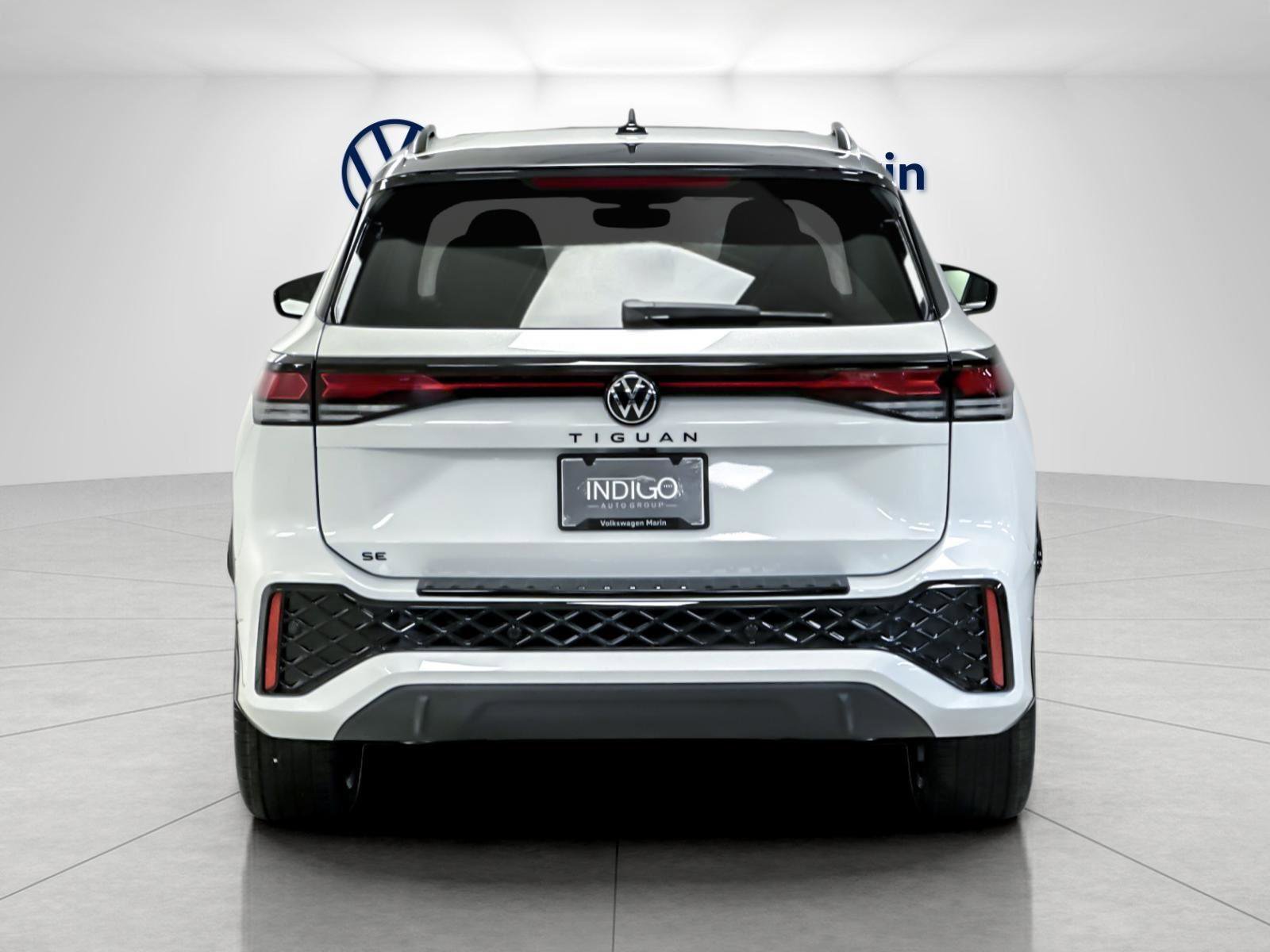 New 2026 Volkswagen Tiguan SE R-Line image 4