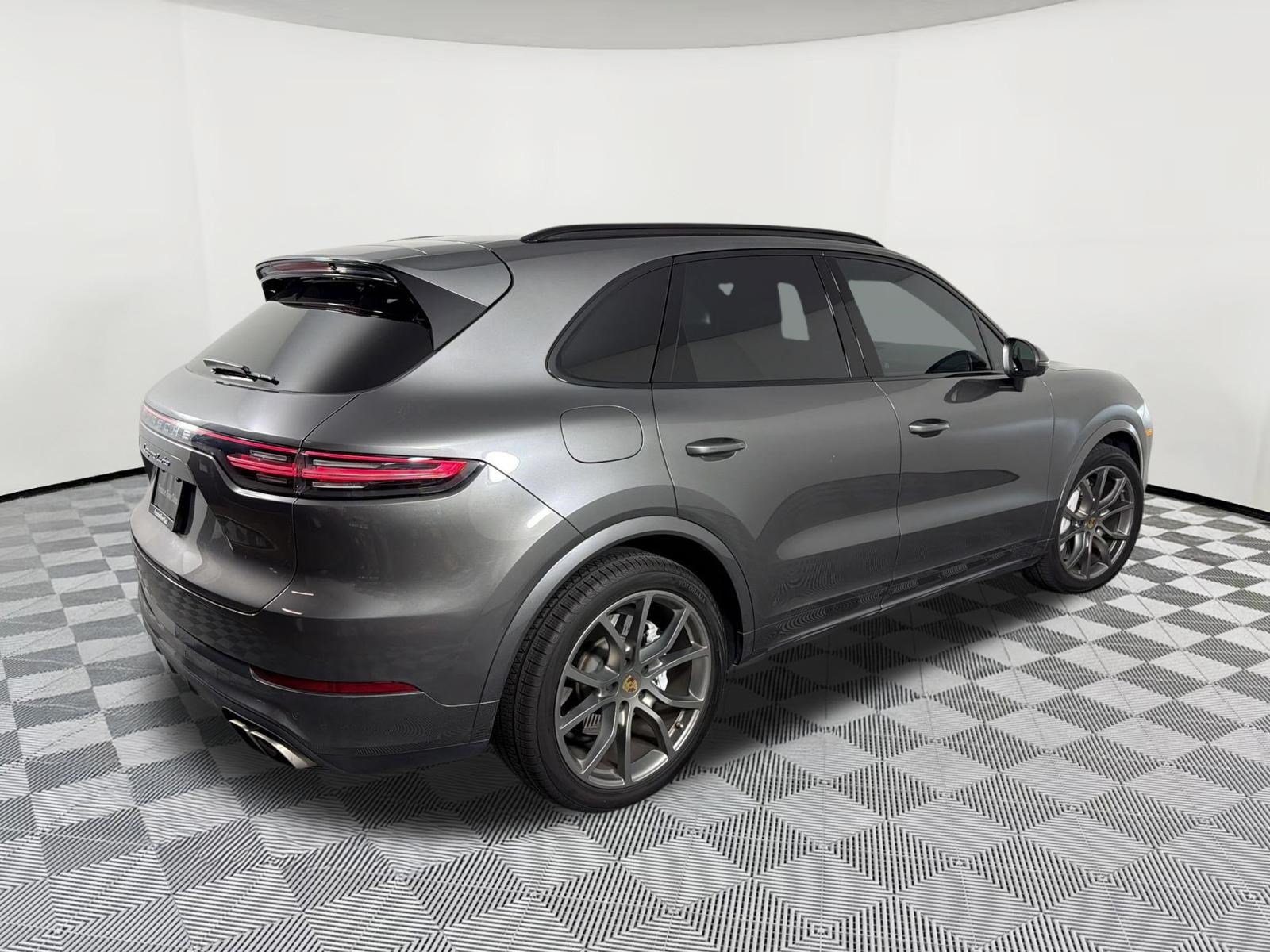 Certified 2020 Porsche Cayenne Turbo AWD/4WD image 9
