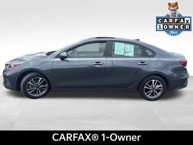 Used 2023 Kia Forte LXS w/ LXS Technology Package FWD image 4